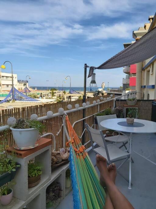 T2 Cosy A La Plage, Terrasse Vue Sur Mer Et Parking Privatif Narbonne Exterior foto